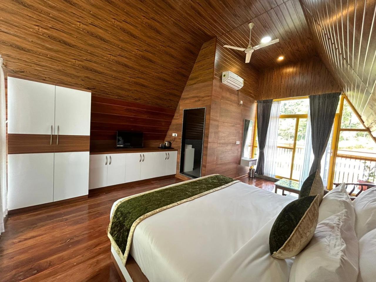 Suvarna Eco Village マディケーリ エクステリア 写真