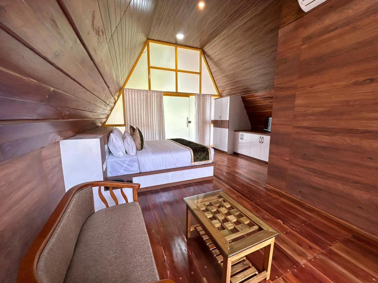 Suvarna Eco Village マディケーリ エクステリア 写真