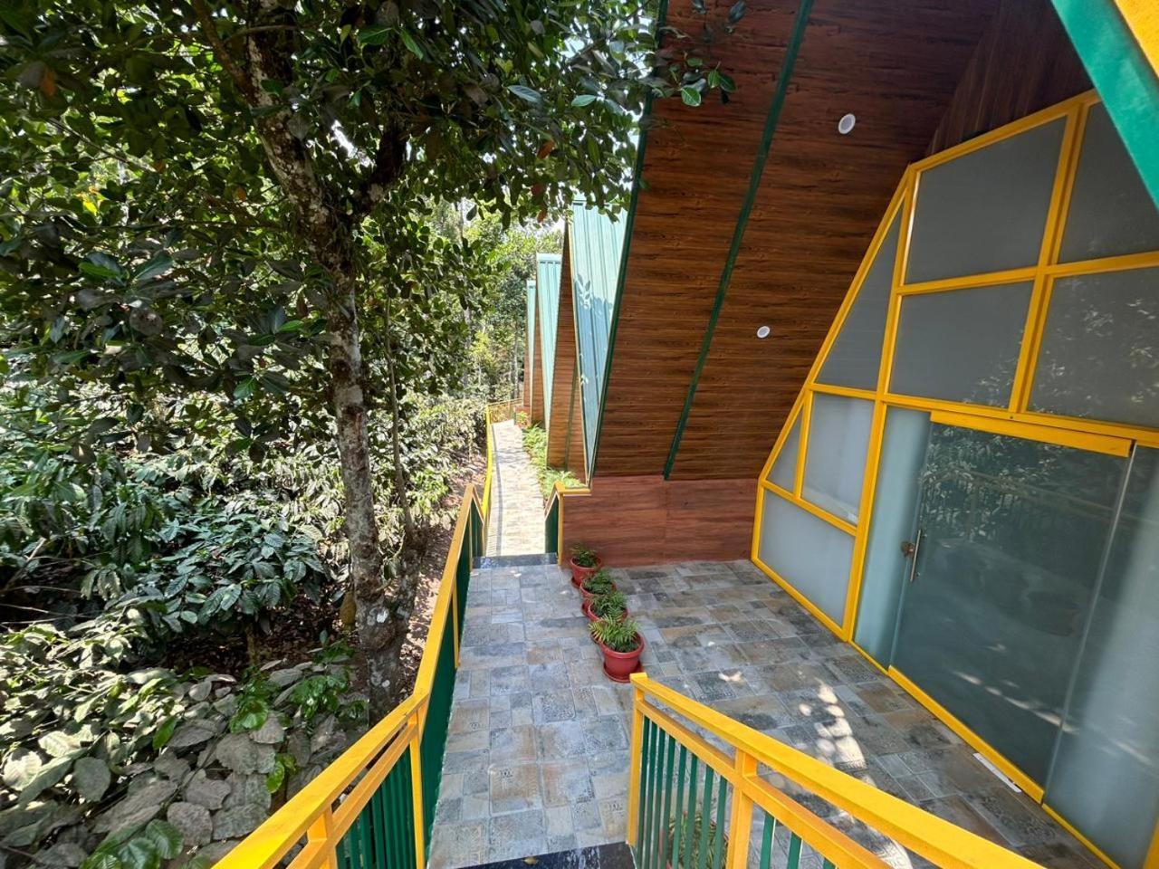 Suvarna Eco Village マディケーリ エクステリア 写真