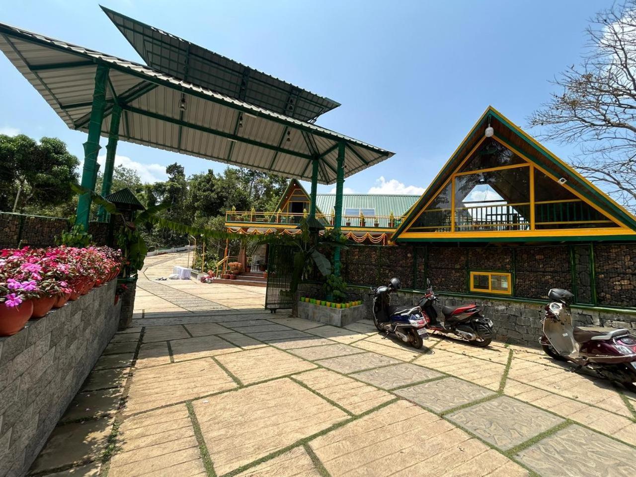 Suvarna Eco Village マディケーリ エクステリア 写真