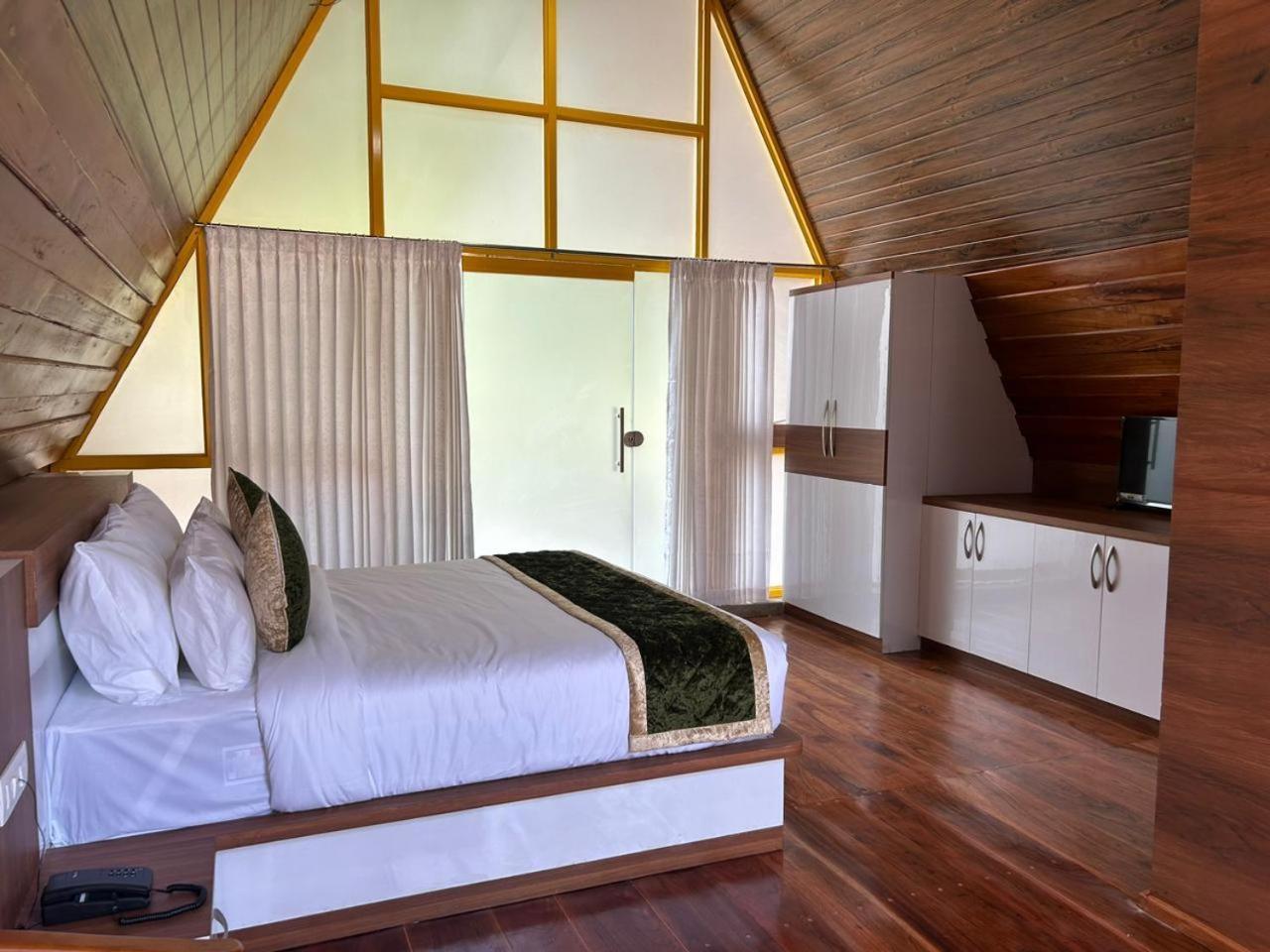 Suvarna Eco Village マディケーリ エクステリア 写真