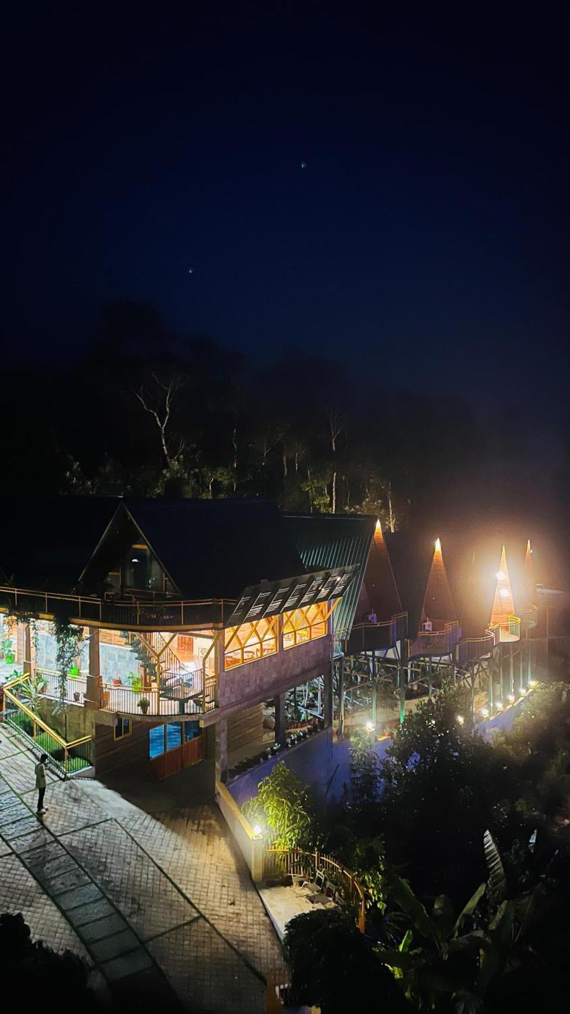 Suvarna Eco Village マディケーリ エクステリア 写真