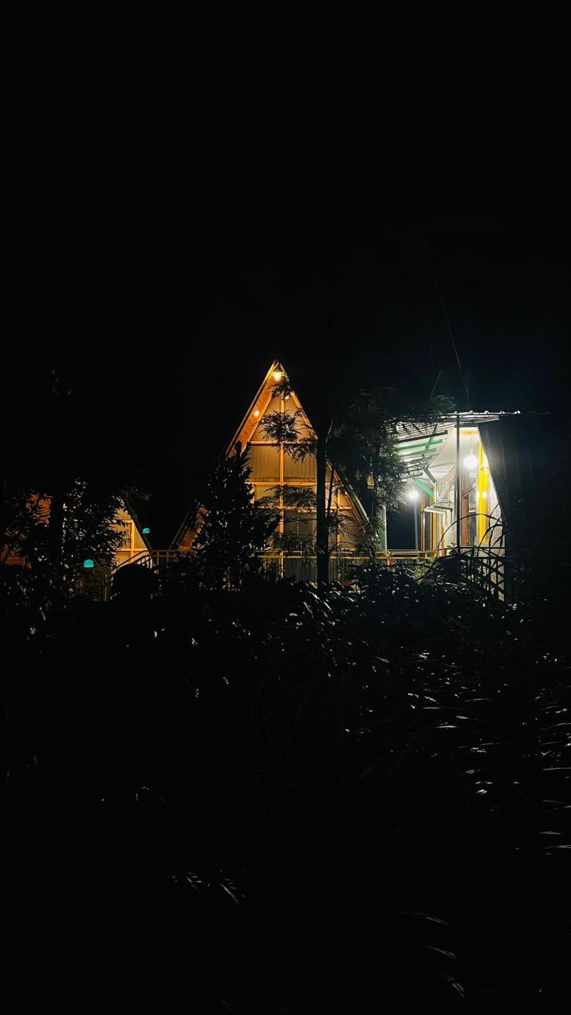 Suvarna Eco Village マディケーリ エクステリア 写真