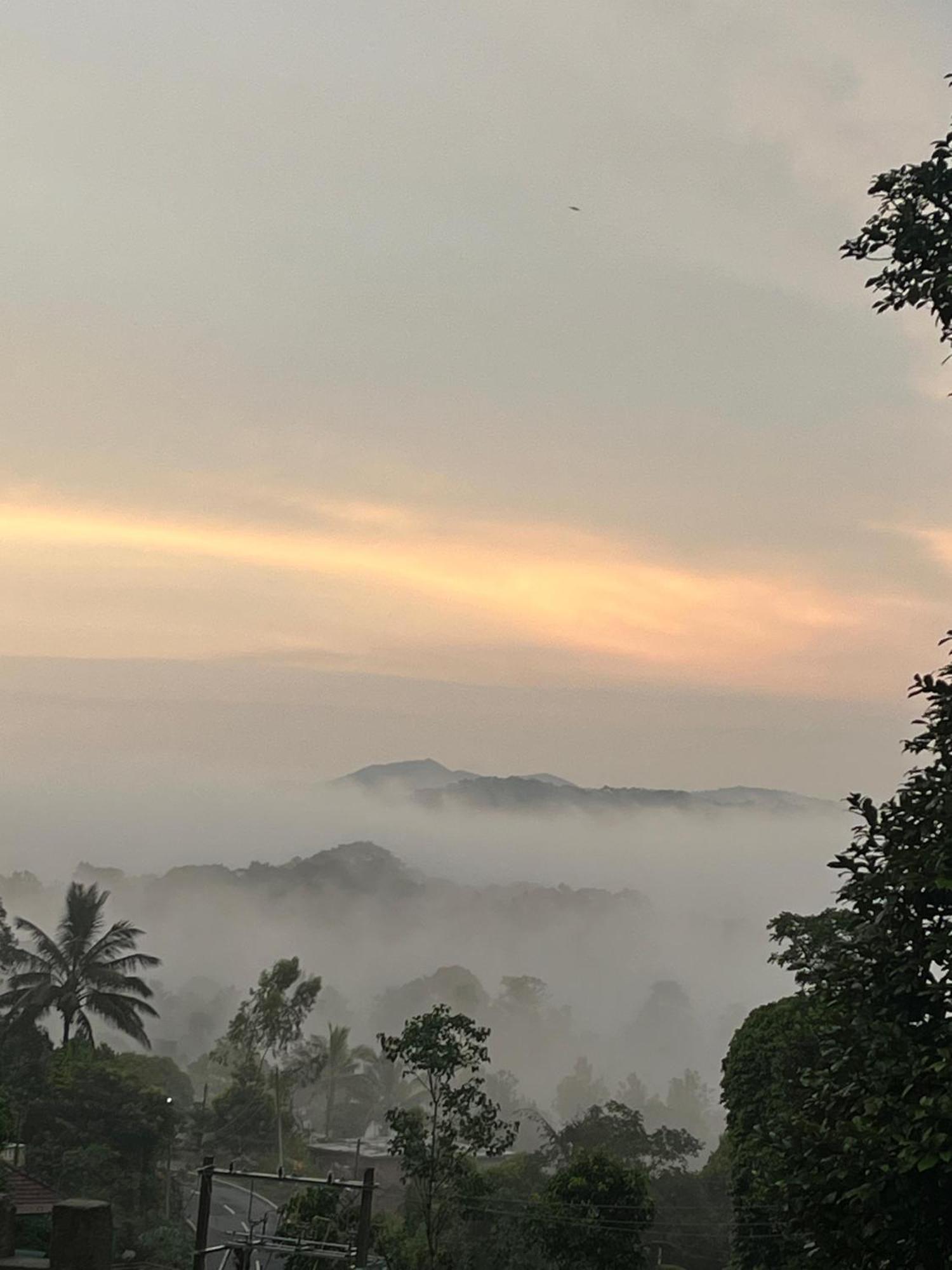 Suvarna Eco Village マディケーリ エクステリア 写真